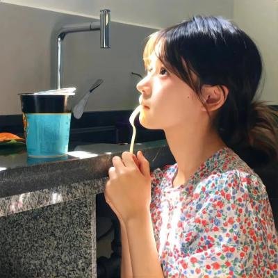 粉红蝴蝶